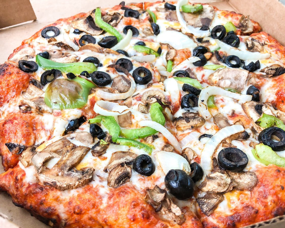 Garden delight pizza